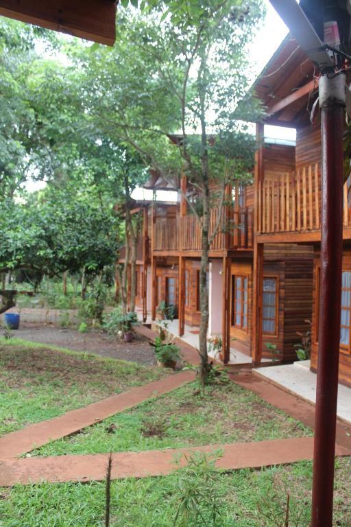Cabanas El Pindo Villa Puerto Iguazú Exterior foto